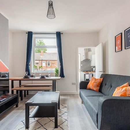 Hopetown Apartment-Modern 1 Bed With Free Parking Normanton  Екстериор снимка